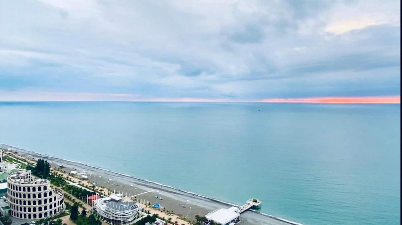 Sea View Apart-Hotel Orbi Twin Towers 1413 Batumi Exteriér fotografie